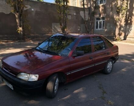 Червоний Форд Ескорт, об'ємом двигуна 1.8 л та пробігом 200 тис. км за 777 $, фото 1 на Automoto.ua