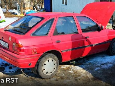 Форд Эскорт 1992 в Полтаве на Automoto.ua Красный Форд Эскорт, объемом двигателя 1.4 л и пробегом 83 тыс. км за 890 $, фото 1 на Automoto.ua