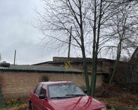 Червоний Форд Ескорт, об'ємом двигуна 1.4 л та пробігом 650 тис. км за 548 $, фото 1 на Automoto.ua