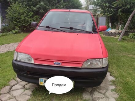 Красный Форд Эскорт, объемом двигателя 1.4 л и пробегом 589 тыс. км за 900 $, фото 1 на Automoto.ua