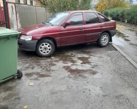 Червоний Форд Ескорт, об'ємом двигуна 0 л та пробігом 560 тис. км за 450 $, фото 1 на Automoto.ua