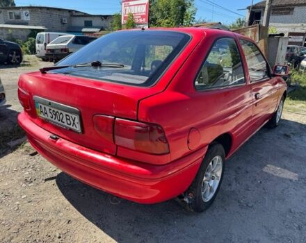Червоний Форд Ескорт, об'ємом двигуна 1.3 л та пробігом 150 тис. км за 950 $, фото 1 на Automoto.ua