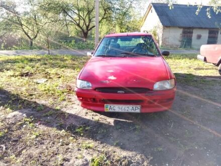 Форд Ескорт 1995 у Камінь-Каширський на Automoto.ua Червоний Форд Ескорт, об'ємом двигуна 2 л та пробігом 780 тис. км за 700 $, фото 1 на Automoto.ua