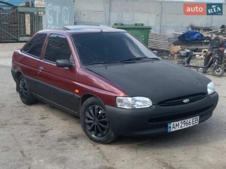 Червоний Форд Ескорт, об'ємом двигуна 1.3 л та пробігом 250 тис. км за 950 $, фото 1 на Automoto.ua