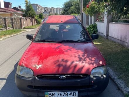 Форд Эскорт 1996 в Ровно на Automoto.ua Красный Форд Эскорт, объемом двигателя 1.3 л и пробегом 777 тыс. км за 900 $, фото 1 на Automoto.ua