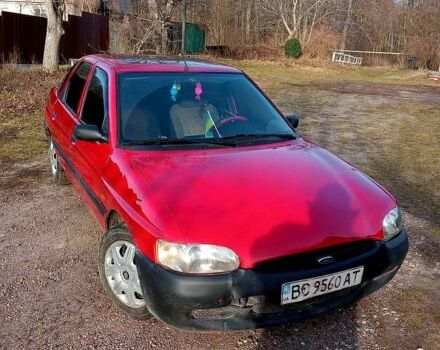 Червоний Форд Ескорт, об'ємом двигуна 1.4 л та пробігом 0 тис. км за 1100 $, фото 1 на Automoto.ua