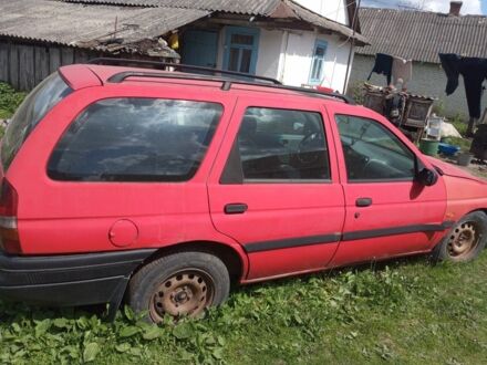 Форд Эскорт 1996 в Камень-Каширский на Automoto.ua Красный Форд Эскорт, объемом двигателя 0 л и пробегом 280 тыс. км за 500 $, фото 1 на Automoto.ua
