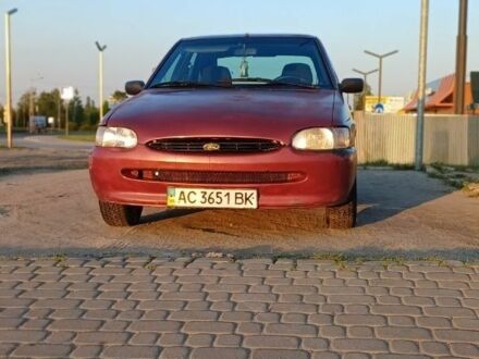 Форд Ескорт 1997 у Ковель на Automoto.ua Червоний Форд Ескорт, об'ємом двигуна 1.4 л та пробігом 80 тис. км за 1600 $, фото 1 на Automoto.ua
