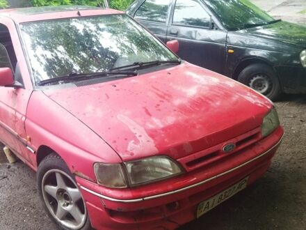 Форд Ескорт 1998 у Вышгороде на Automoto.ua Червоний Форд Ескорт, об'ємом двигуна 1.6 л та пробігом 213 тис. км за 400 $, фото 1 на Automoto.ua