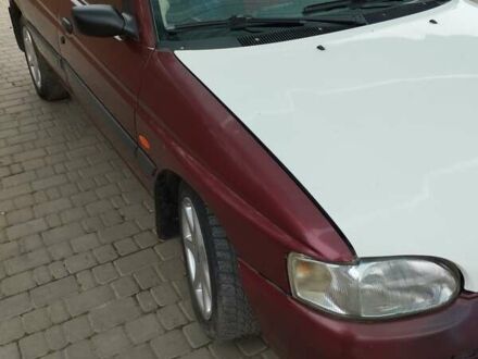 Форд Эскорт 1998 в Измаиле на Automoto.ua Красный Форд Эскорт, объемом двигателя 0 л и пробегом 300 тыс. км за 2300 $, фото 1 на Automoto.ua