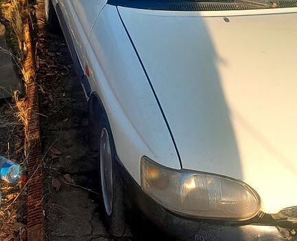 Форд Эскорт, объемом двигателя 1.8 л и пробегом 0 тыс. км за 750 $, фото 2 на Automoto.ua