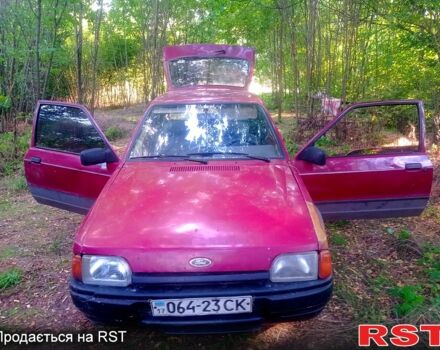 Форд Эскорт, объемом двигателя 1.6 л и пробегом 0 тыс. км за 450 $, фото 2 на Automoto.ua
