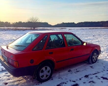 Форд Ескорт, об'ємом двигуна 13 л та пробігом 0 тис. км за 1000 $, фото 1 на Automoto.ua