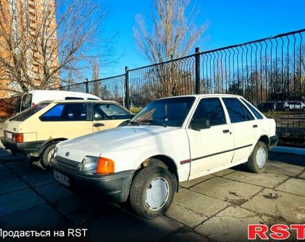 Форд Эскорт, объемом двигателя 1.6 л и пробегом 120 тыс. км за 500 $, фото 1 на Automoto.ua