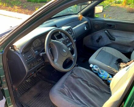 Форд Эскорт, объемом двигателя 1.6 л и пробегом 0 тыс. км за 900 $, фото 3 на Automoto.ua