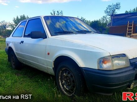 Форд Ескорт 1987 у Дніпро (Дніпропетровську) на Automoto.ua Форд Ескорт, об'ємом двигуна 1.6 л та пробігом 0 тис. км за 600 $, фото 1 на Automoto.ua