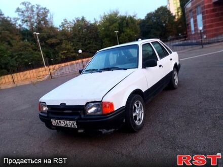 Форд Эскорт, объемом двигателя 1.3 л и пробегом 300 тыс. км за 500 $, фото 1 на Automoto.ua