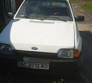 Форд Эскорт 1988 в Бродах на Automoto.ua Форд Эскорт, объемом двигателя 1.6 л и пробегом 300 тыс. км за 600 $, фото 1 на Automoto.ua