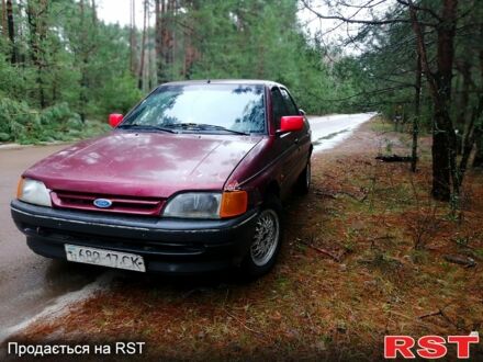 Форд Ескорт 1991 у Чернігові на Automoto.ua Форд Ескорт, об'ємом двигуна 16 л та пробігом 180 тис. км за 720 $, фото 1 на Automoto.ua
