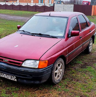 Форд Эскорт, объемом двигателя 1.8 л и пробегом 0 тыс. км за 800 $, фото 1 на Automoto.ua