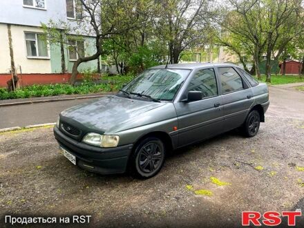 Форд Ескорт, об'ємом двигуна 1.3 л та пробігом 300 тис. км за 1250 $, фото 1 на Automoto.ua