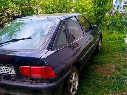 Форд Ескорт 1997 у Первомайськ на Automoto.ua Форд Ескорт, об'ємом двигуна 1.4 л та пробігом 0 тис. км за 550 $, фото 1 на Automoto.ua