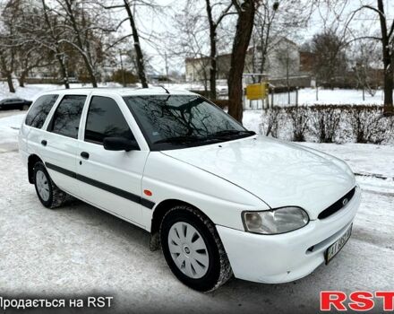 Форд Эскорт, объемом двигателя 1.3 л и пробегом 255 тыс. км за 1999 $, фото 1 на Automoto.ua