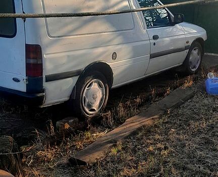 Форд Эскорт, объемом двигателя 1.8 л и пробегом 0 тыс. км за 750 $, фото 1 на Automoto.ua