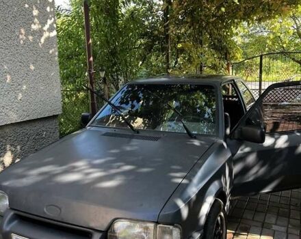 Серый Форд Эскорт, объемом двигателя 2 л и пробегом 70 тыс. км за 1650 $, фото 7 на Automoto.ua