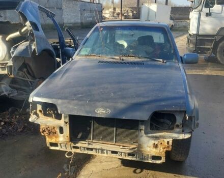 Серый Форд Эскорт, объемом двигателя 2 л и пробегом 300 тыс. км за 300 $, фото 1 на Automoto.ua