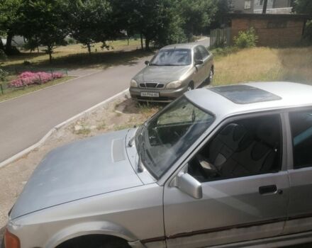 Серый Форд Эскорт, объемом двигателя 1.4 л и пробегом 777 тыс. км за 650 $, фото 3 на Automoto.ua