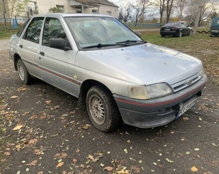 Сірий Форд Ескорт, об'ємом двигуна 1.6 л та пробігом 350 тис. км за 850 $, фото 2 на Automoto.ua