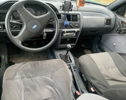 Сірий Форд Ескорт, об'ємом двигуна 1.6 л та пробігом 350 тис. км за 850 $, фото 5 на Automoto.ua