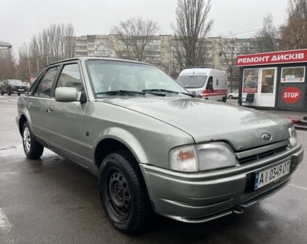 Серый Форд Эскорт, объемом двигателя 1.3 л и пробегом 333 тыс. км за 1000 $, фото 1 на Automoto.ua