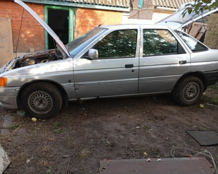 Серый Форд Эскорт, объемом двигателя 1.6 л и пробегом 38 тыс. км за 680 $, фото 7 на Automoto.ua