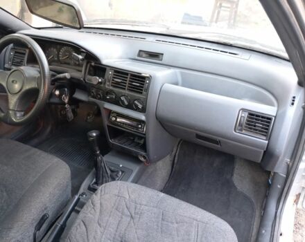 Серый Форд Эскорт, объемом двигателя 1.6 л и пробегом 38 тыс. км за 680 $, фото 2 на Automoto.ua