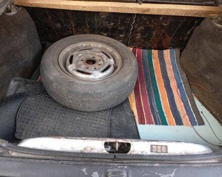 Серый Форд Эскорт, объемом двигателя 1.6 л и пробегом 38 тыс. км за 680 $, фото 8 на Automoto.ua