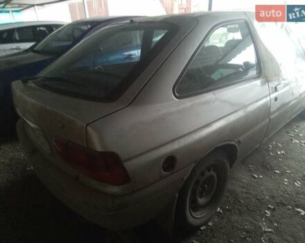 Сірий Форд Ескорт, об'ємом двигуна 1.3 л та пробігом 120 тис. км за 600 $, фото 2 на Automoto.ua