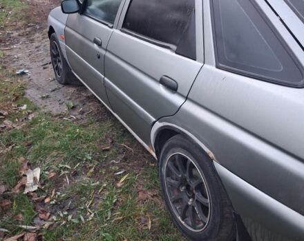 Сірий Форд Ескорт, об'ємом двигуна 1.4 л та пробігом 575 тис. км за 800 $, фото 1 на Automoto.ua