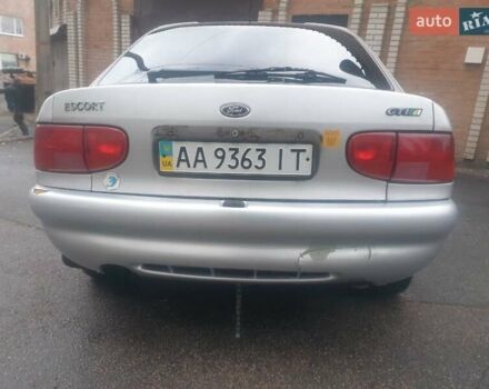 Сірий Форд Ескорт, об'ємом двигуна 1.6 л та пробігом 68 тис. км за 1200 $, фото 2 на Automoto.ua