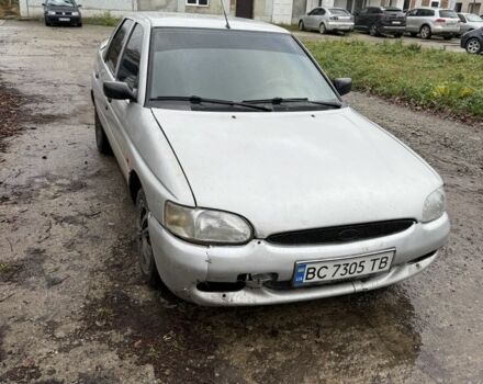 Сірий Форд Ескорт, об'ємом двигуна 1.6 л та пробігом 250 тис. км за 450 $, фото 1 на Automoto.ua