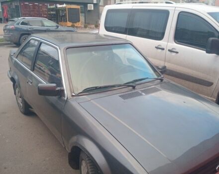 Сірий Форд Ескорт, об'ємом двигуна 0 л та пробігом 250 тис. км за 854 $, фото 1 на Automoto.ua
