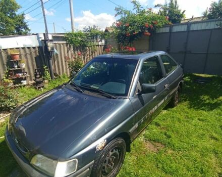 Сірий Форд Ескорт, об'ємом двигуна 1.6 л та пробігом 333 тис. км за 950 $, фото 1 на Automoto.ua