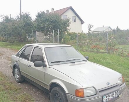 Сірий Форд Ескорт, об'ємом двигуна 1.4 л та пробігом 300 тис. км за 475 $, фото 7 на Automoto.ua