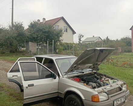 Сірий Форд Ескорт, об'ємом двигуна 1.4 л та пробігом 300 тис. км за 475 $, фото 2 на Automoto.ua