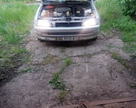 Серый Форд Эскорт, объемом двигателя 1.4 л и пробегом 300 тыс. км за 712 $, фото 16 на Automoto.ua