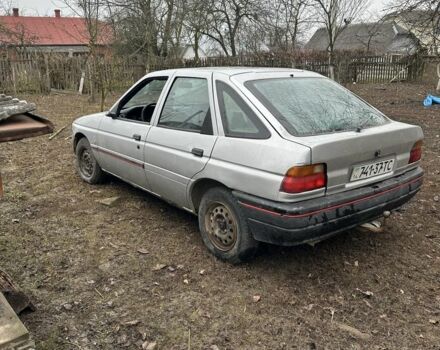 Серый Форд Эскорт, объемом двигателя 1.3 л и пробегом 67 тыс. км за 350 $, фото 2 на Automoto.ua