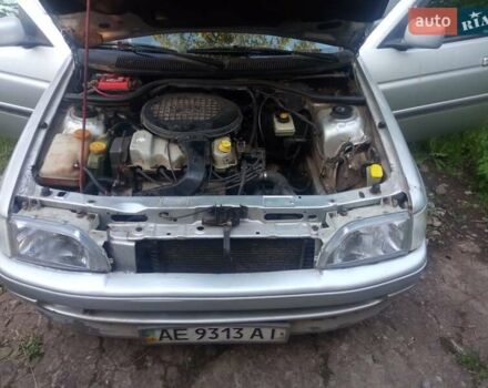 Серый Форд Эскорт, объемом двигателя 1.4 л и пробегом 600 тыс. км за 710 $, фото 7 на Automoto.ua