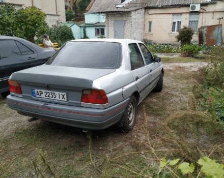 Серый Форд Эскорт, объемом двигателя 1.3 л и пробегом 258 тыс. км за 1000 $, фото 3 на Automoto.ua