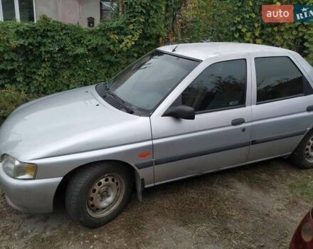 Серый Форд Эскорт, объемом двигателя 1.3 л и пробегом 258 тыс. км за 1000 $, фото 3 на Automoto.ua